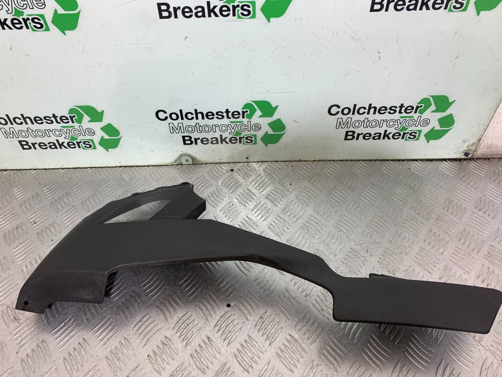 KAWASAKI ZX10R ZX10 R LEFT BELLYPAN   2008-2010 (CMB1301)