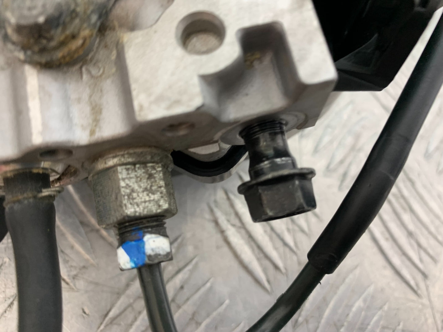 HONDA CBR1000 RR FRONT ABS VALVE YEAR  2008-2011 (CMB1330)