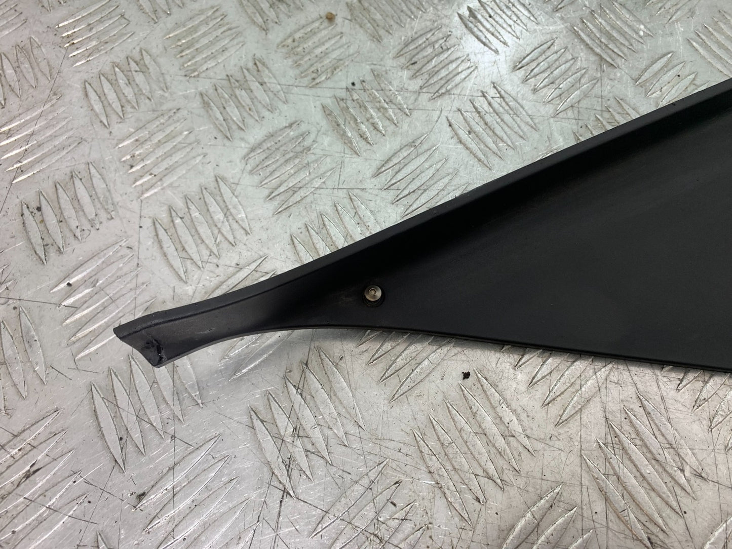 MV AGUSTA 800 F3 LEFT INNER INFILL PANEL  YEAR 2017-2019 (CMB1227)