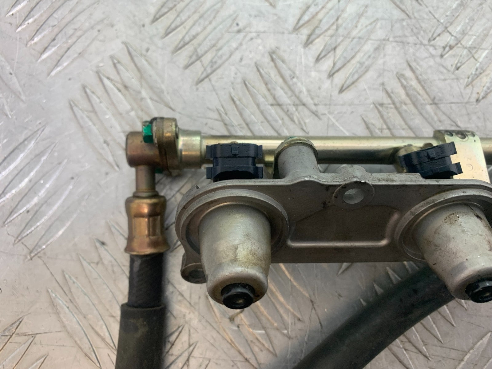 HONDA CBR600 CBR 600 RR INJECTORS   YEAR 2003-2004 CMB1173)