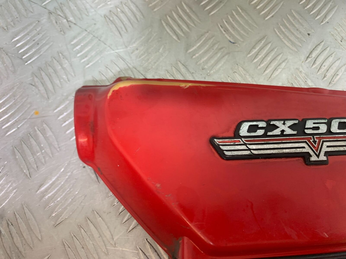 HONDA CX500 CX 500 LEFT SEAT PANEL YEAR 1980 (CMB1131)