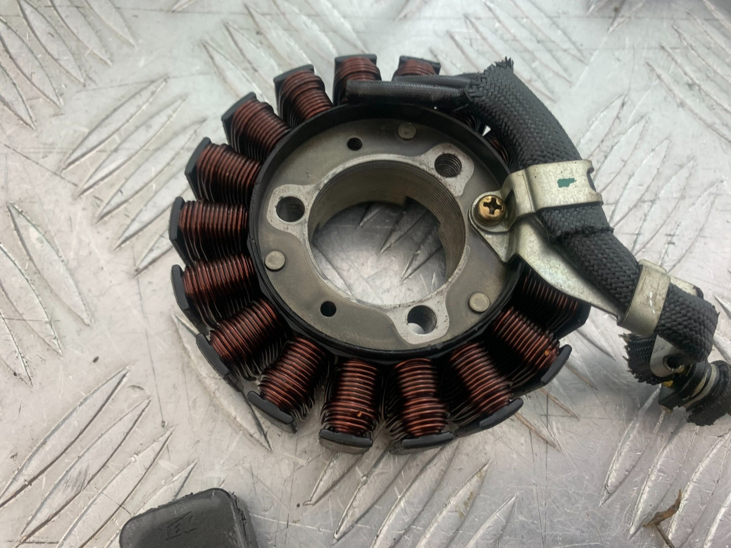 HONDA XL125 VARADERO GENERATOR AND PICK UP    YEAR 2001-2006  (CMB1210)