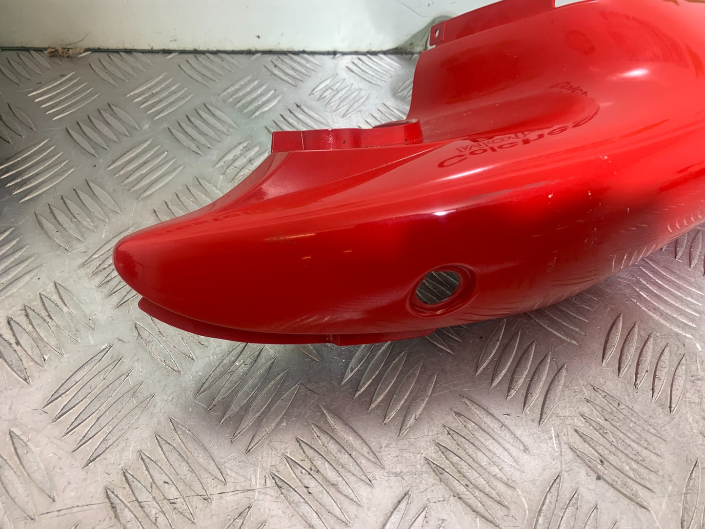SUZUKI SV650 SV 650 mk1 LEFT SEAT PANEL  YEAR 1999-2002 (CMB1160)