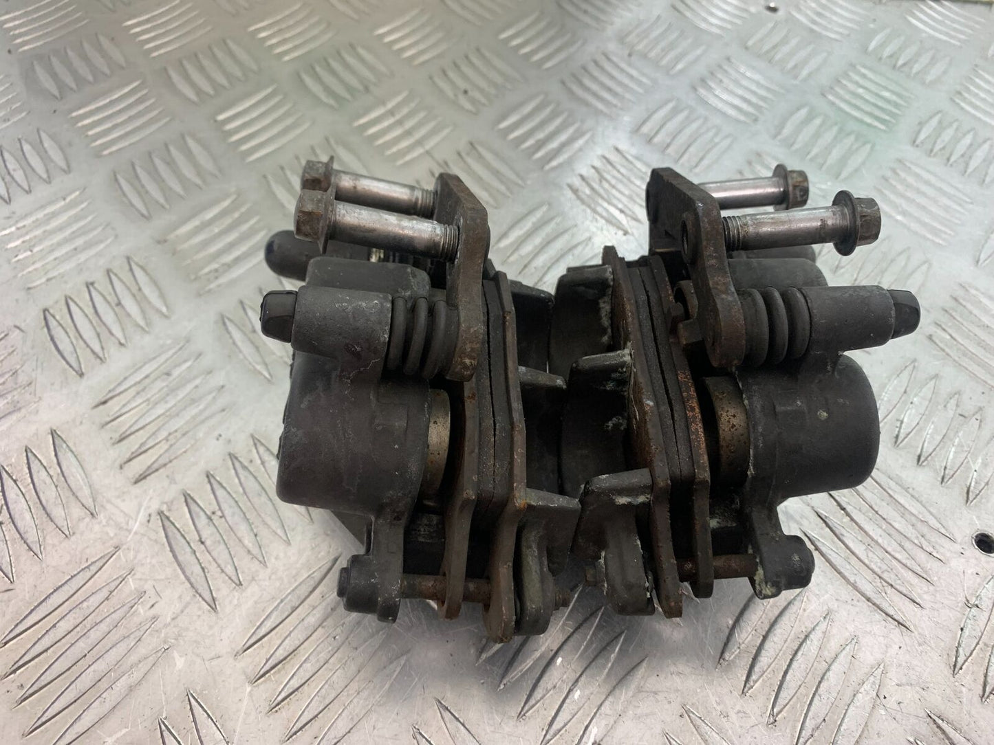 KAWASAKI Z750 Z 750 FRONT CALIPERS  YEAR 2004-2006  (CMB1104)
