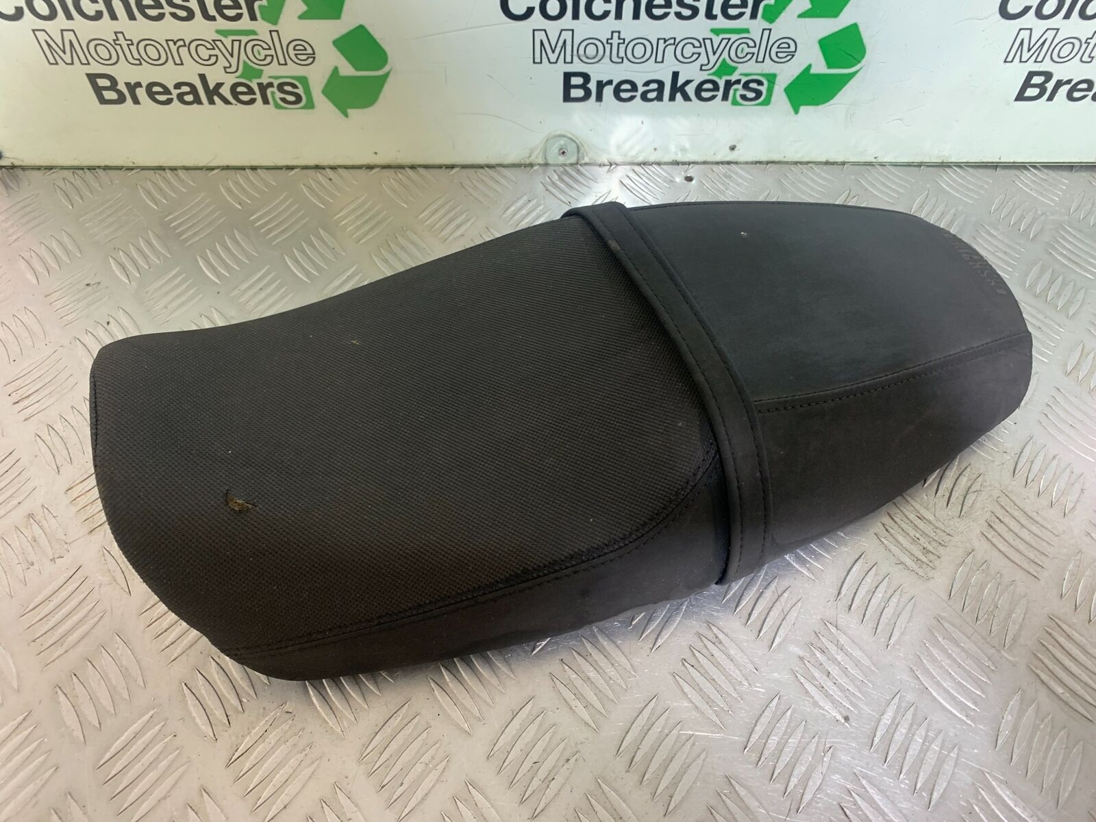 YAMAHA XSR900 XSR 900 SEAT   YEAR 2021-2022 (CMB1073)