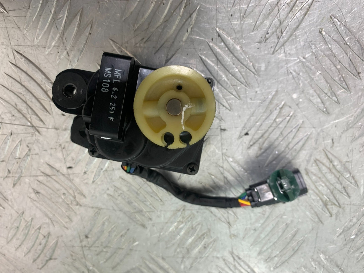 HONDA CBR1000 rr FIREBLADE EXHAUST SERVO MOTOR 2012-2016 (CMB1280)