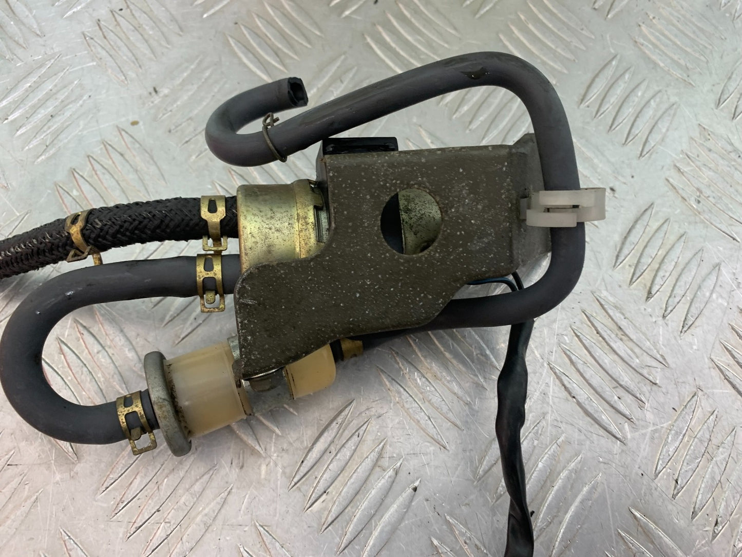 YAMAHA XJ600 XJ 600 DIVERSION PETROL PUMP  1998-2000 (CMB1191)