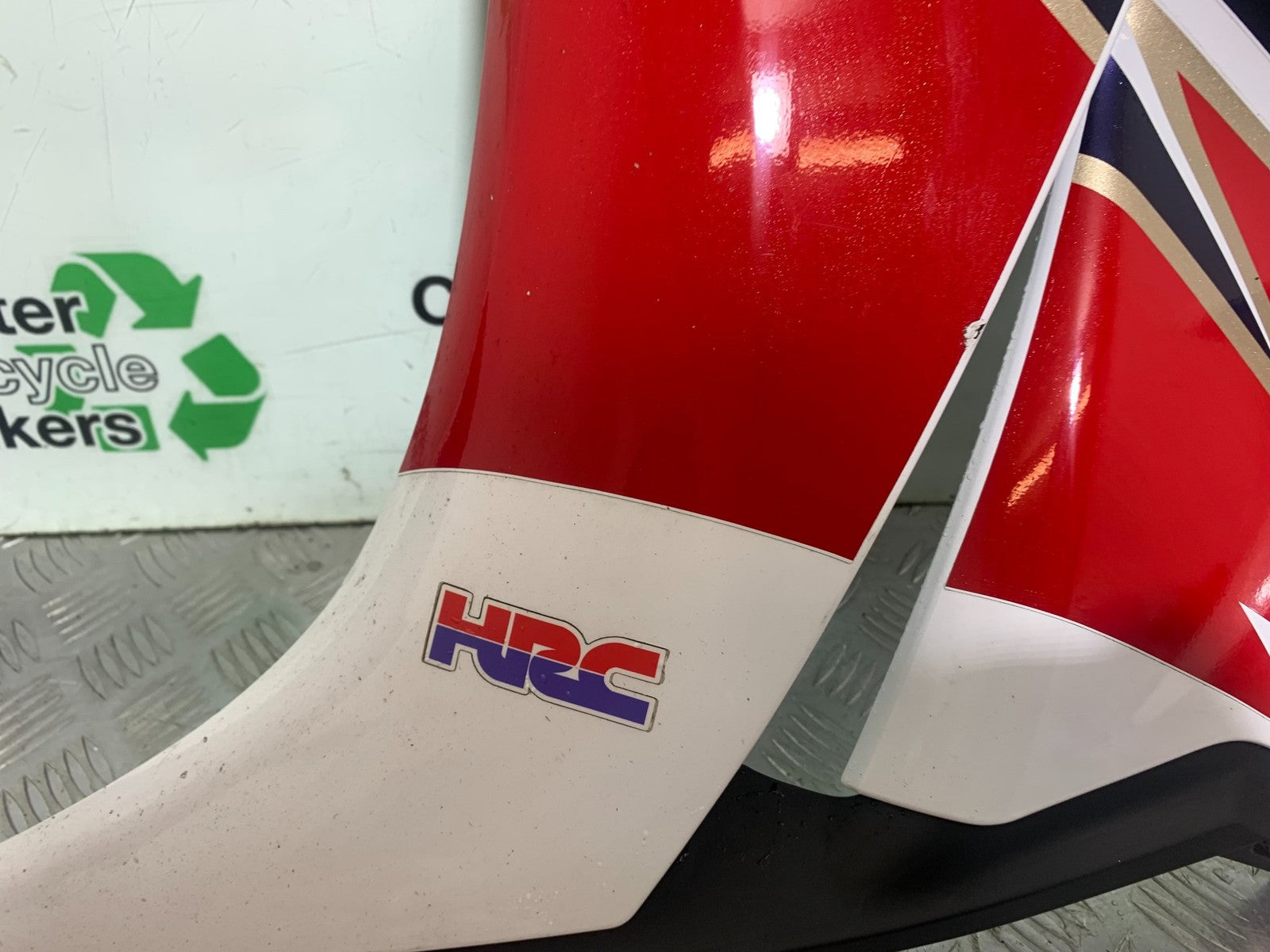 HONDA CBR1000 rr FIREBLADE LEFT FAIRING PANEL   YEAR 2012-2016 (CMB1198)
