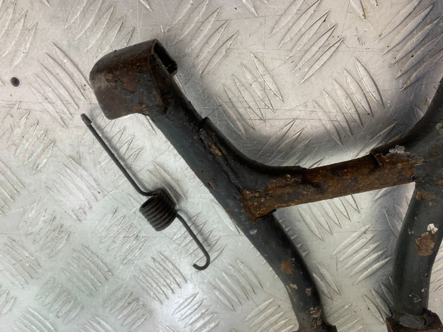 SUZUKI GS500 GS 500 CENTER STAND YEAR 2001-2008 (CMB1254)