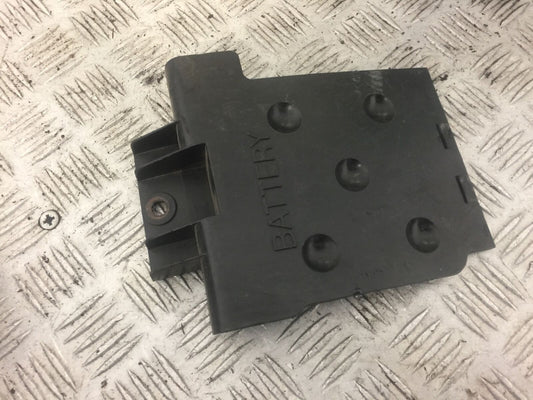 HONDA CB500 CB 500 BATTERY COVER YEAR 2002 (STOCK 426)
