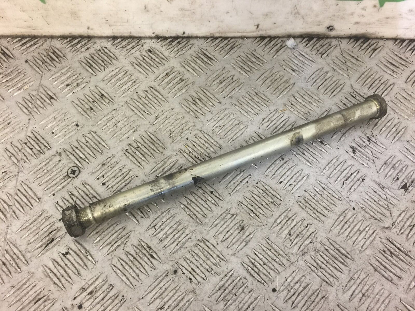 HONDA CBR600 CBR 600 F4I SWINGARM SPINDLE YEAR 2001 (STOCK 537)