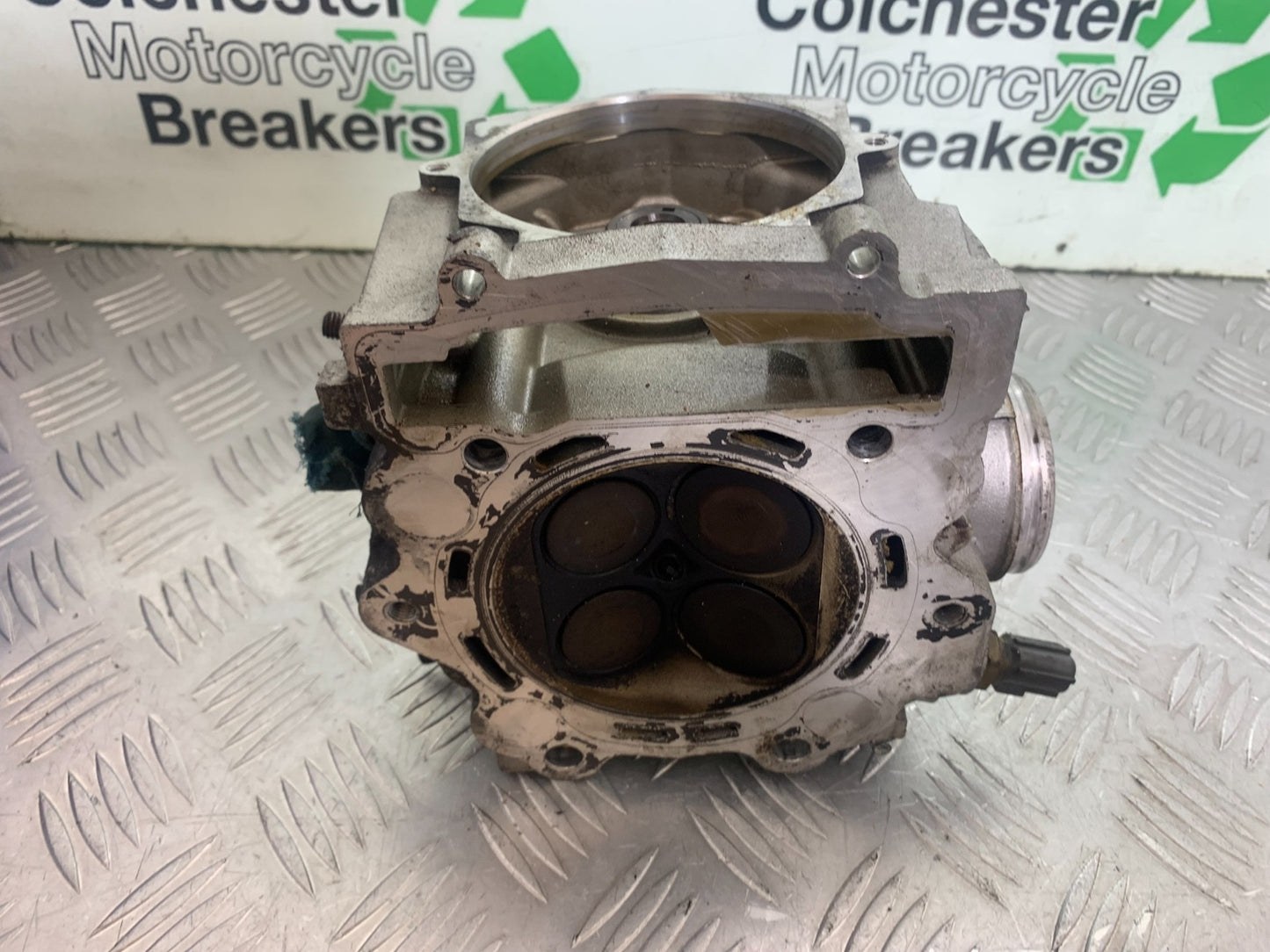 APRILIA 650 PAGASO STRADA CYLINDER HEAD AND CAMSHAFT   YEAR 2005-2010 (CMB1057)