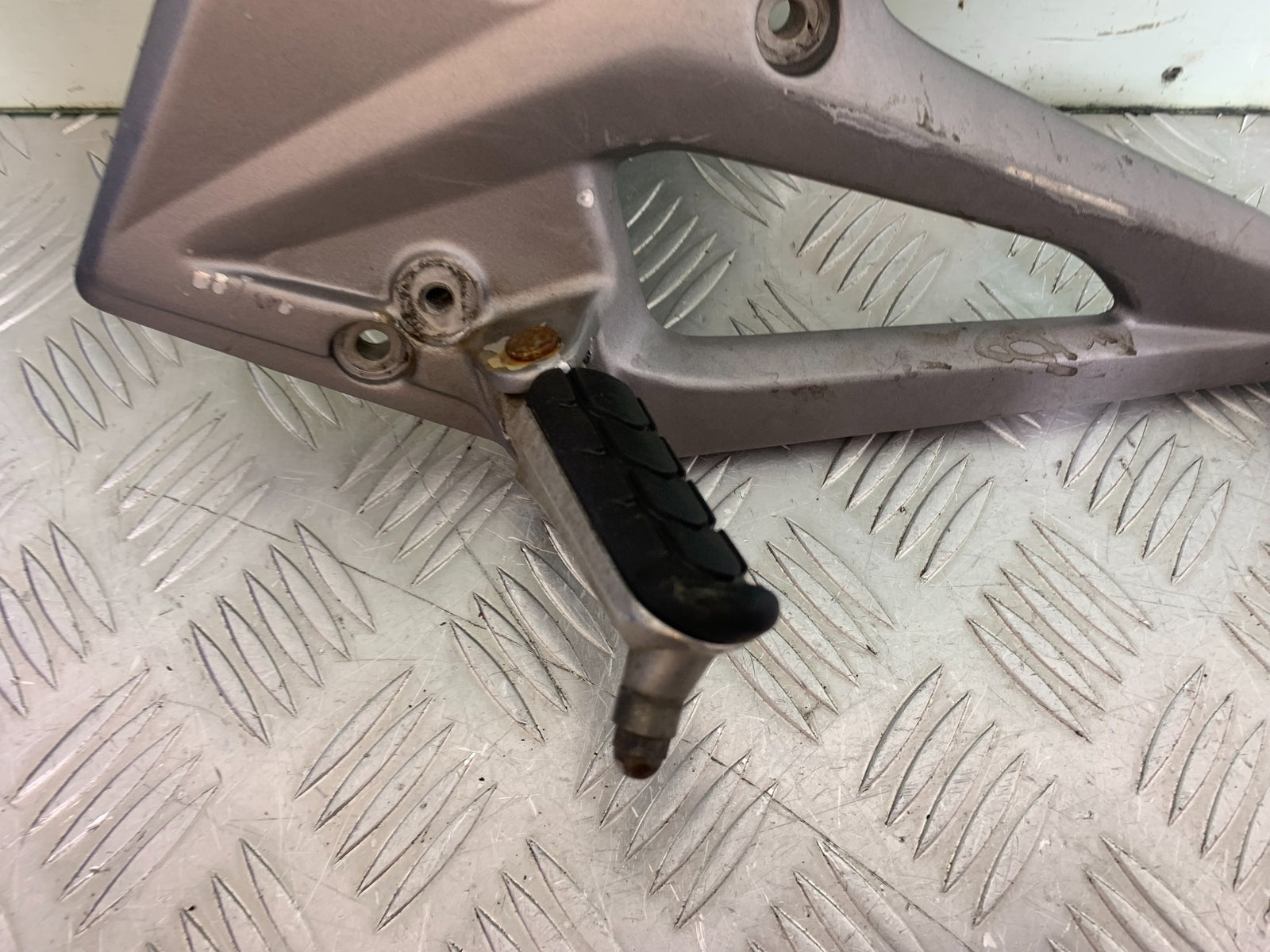 HONDA NC750 NC 750 S FRONT LEFT HANGER AND PEGS  2016-2020 (CMB1146)