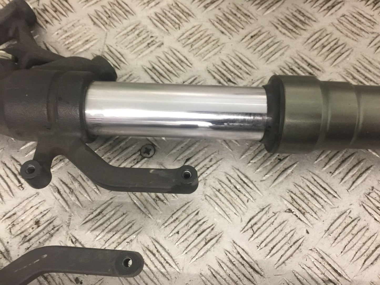 KAWASAKI Z1000 SX FORKS YEAR 2011 (STOCK 796)