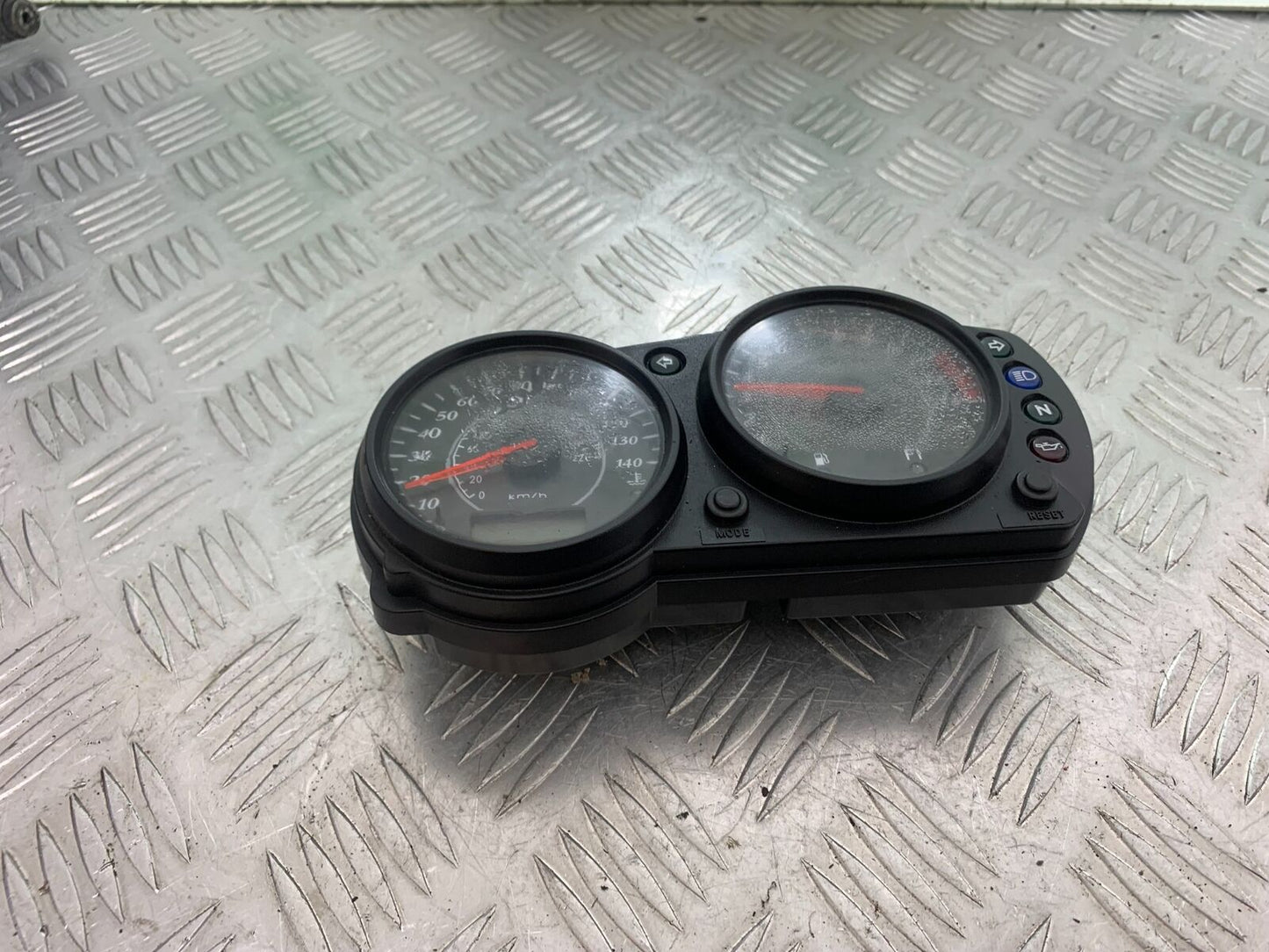 KAWASAKI ER6 F CLOCKS SPEEDO DASH YEAR 2005-2008 (CMB1098)