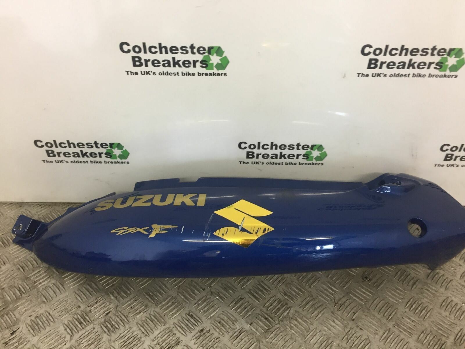 SUZUKI GSX600 F GSX 600 F LEFT SEAT PANEL YEAR 1998 - 2005