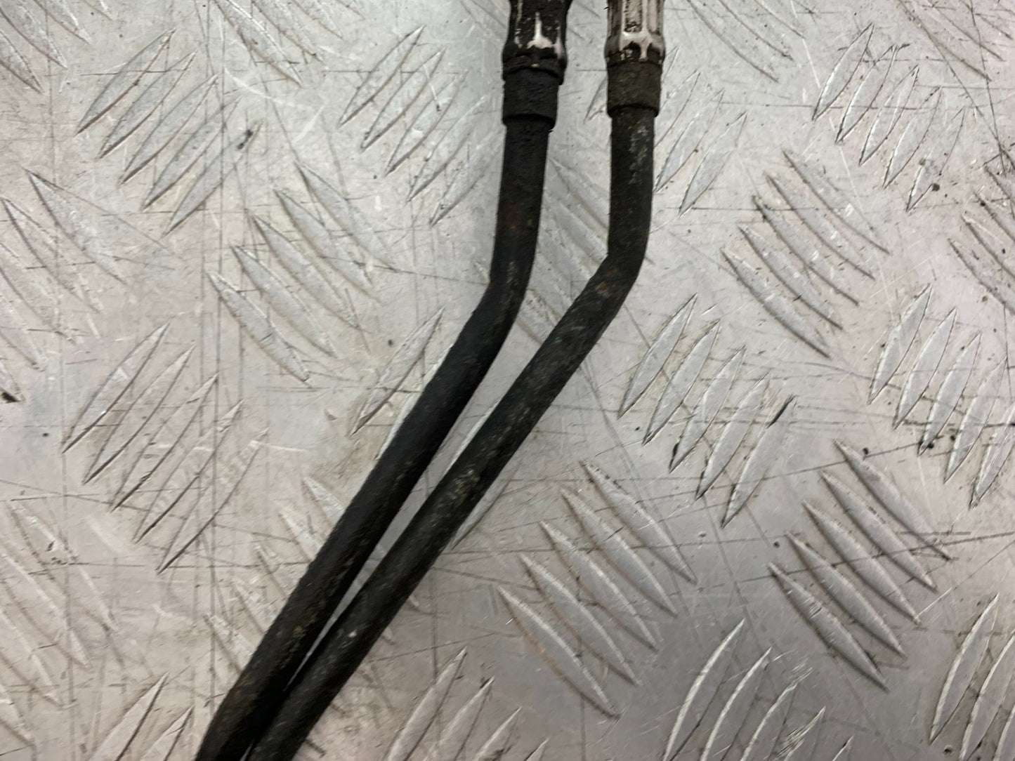 TRIUMPH TROPHY 900 OIL COOLER AND LINES YEAR 1991-95 (CMB1251)
