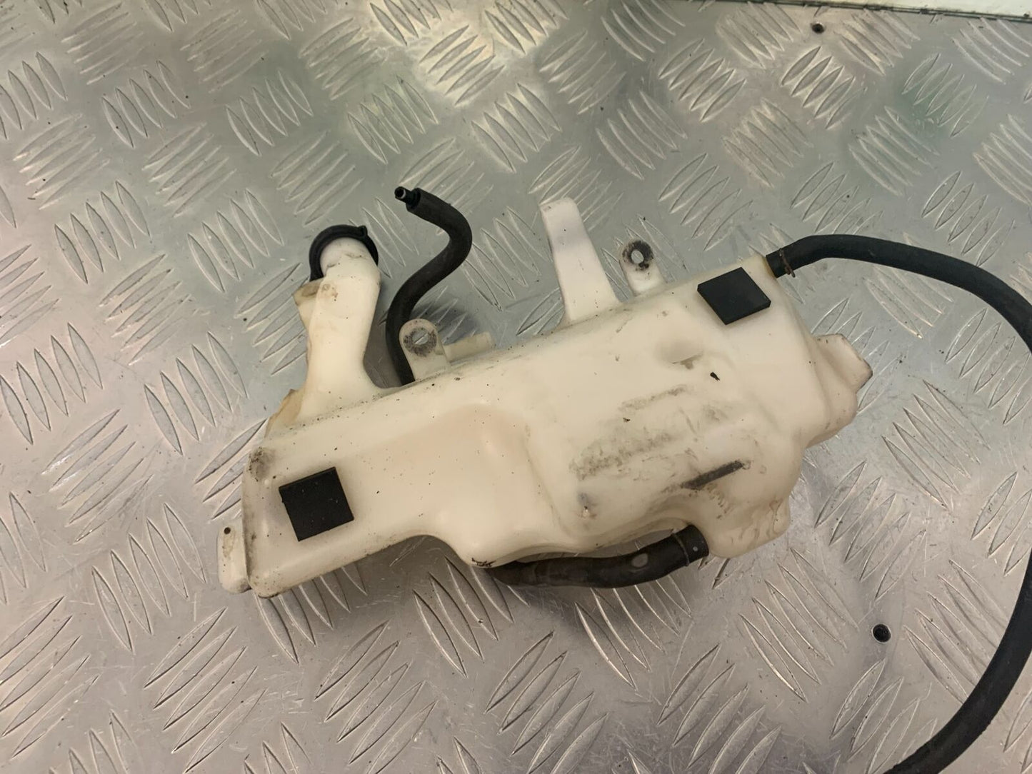 HONDA CBR1000 rr FIREBLADE COOLANT BOTTLE  2008-2011 (STOCK 986)