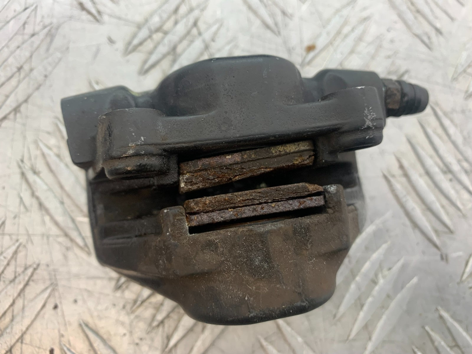PIAGGIO MP3 250 ie FRONT RIGHT CALIPER  YEAR 2007 (CMB1307)