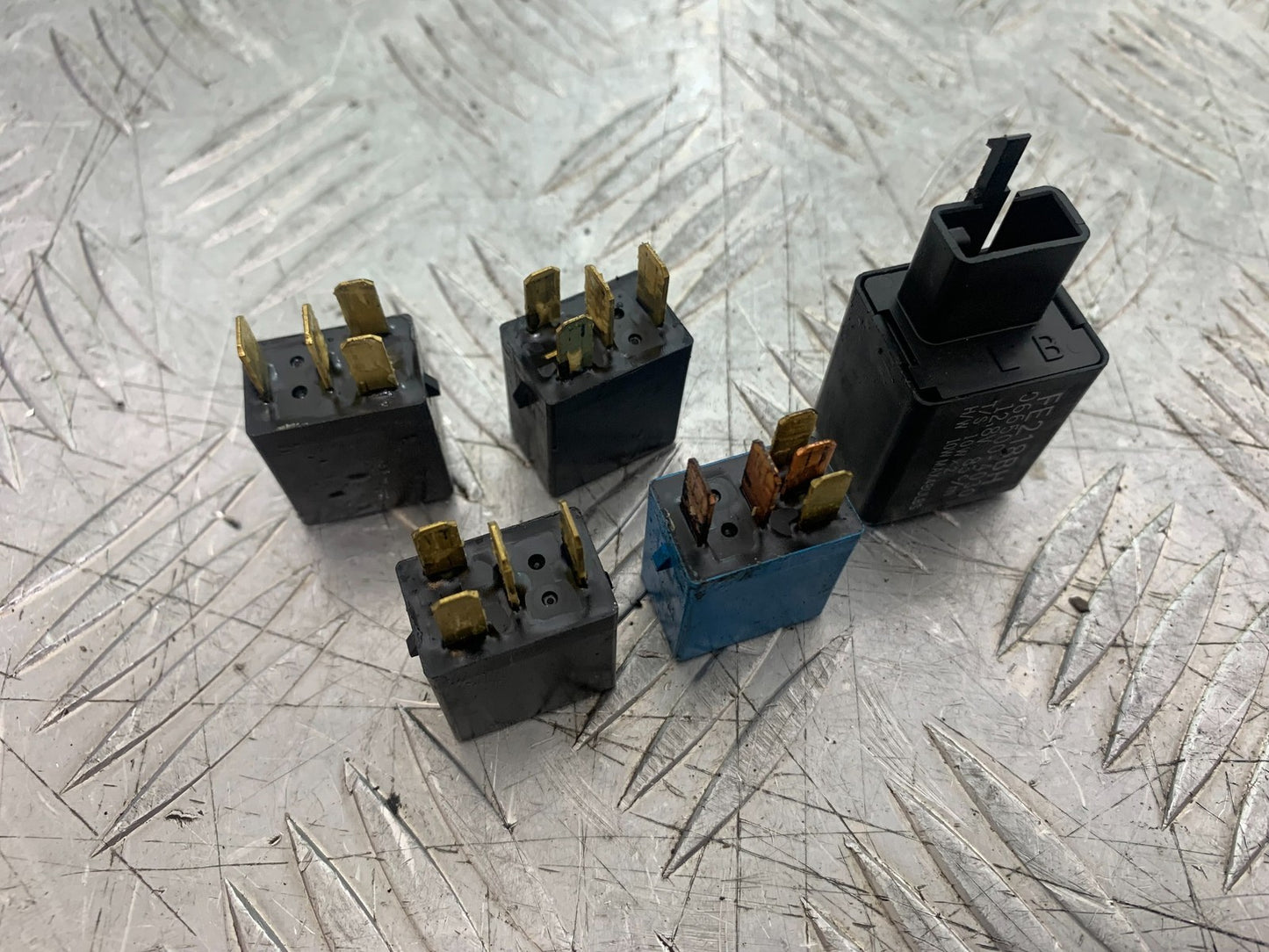 TRIUMPH 675 STREET TRIPLE R RELAYS YEAR 2013 - 2016 (CMB1221)
