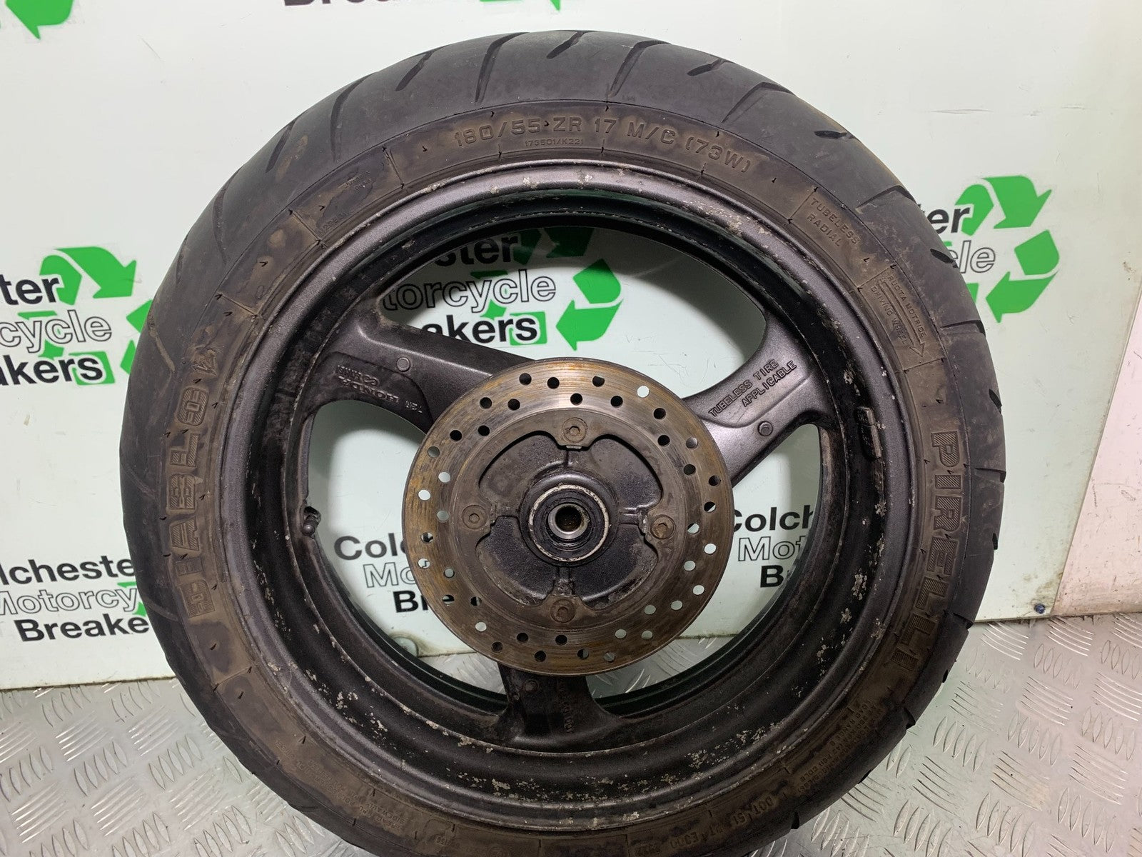 HONDA CB600 CB 600 HORNET REAR WHEEL    YEAR 1998-2002 (CMB1297)