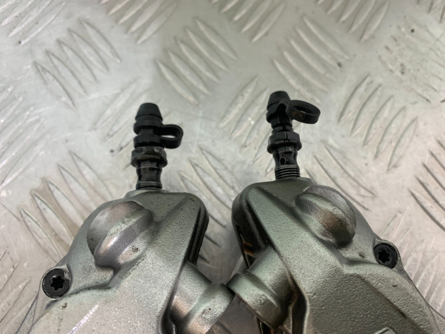 KTM 790 DUKE FRONT BRAKE CALIPERS  YEAR 2018-2021  (CMB11150)