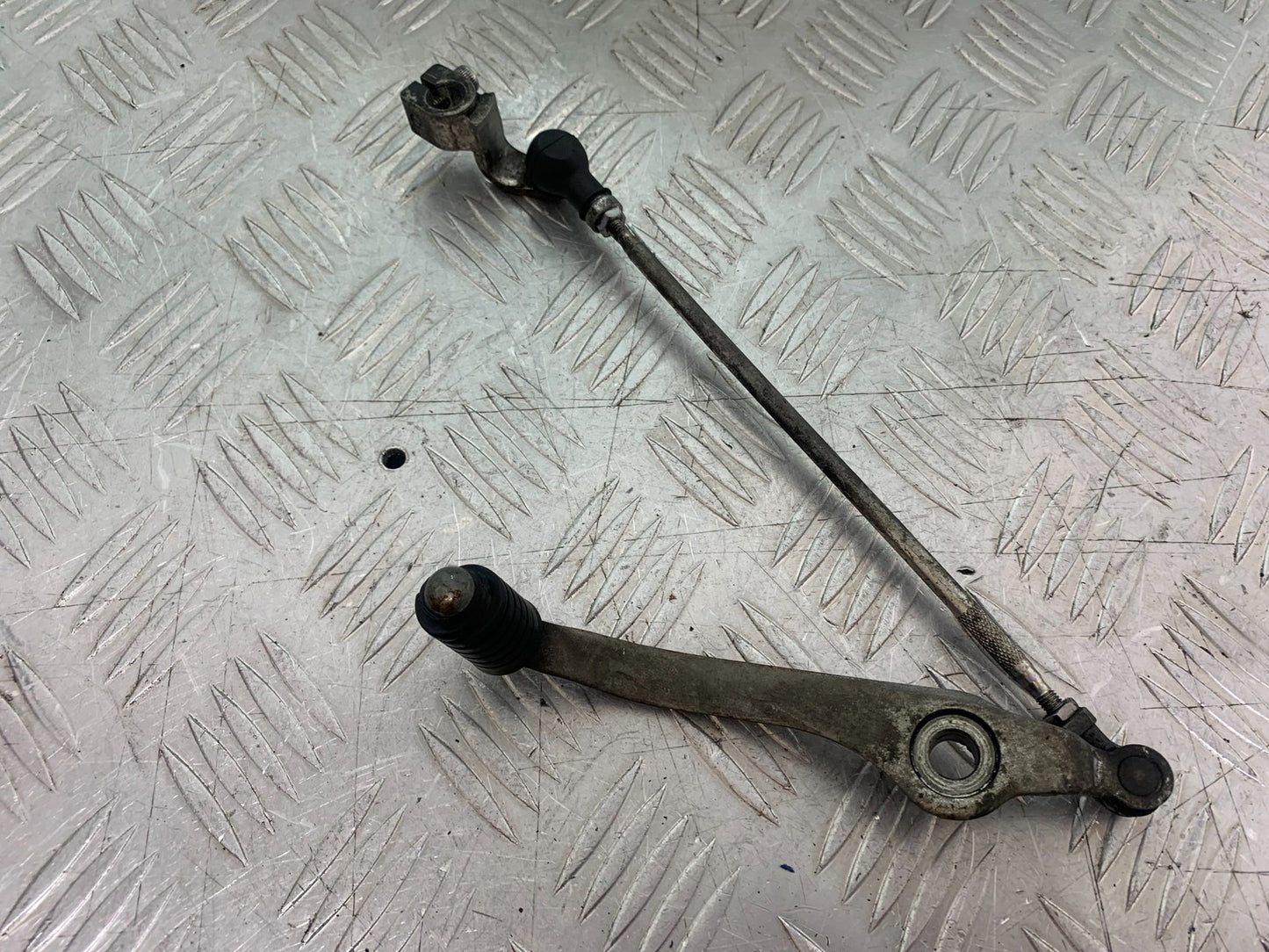 YAMAHA XJ6 XJ6-S GEAR LEVER YEAR 2009-2015  (CMB1212)