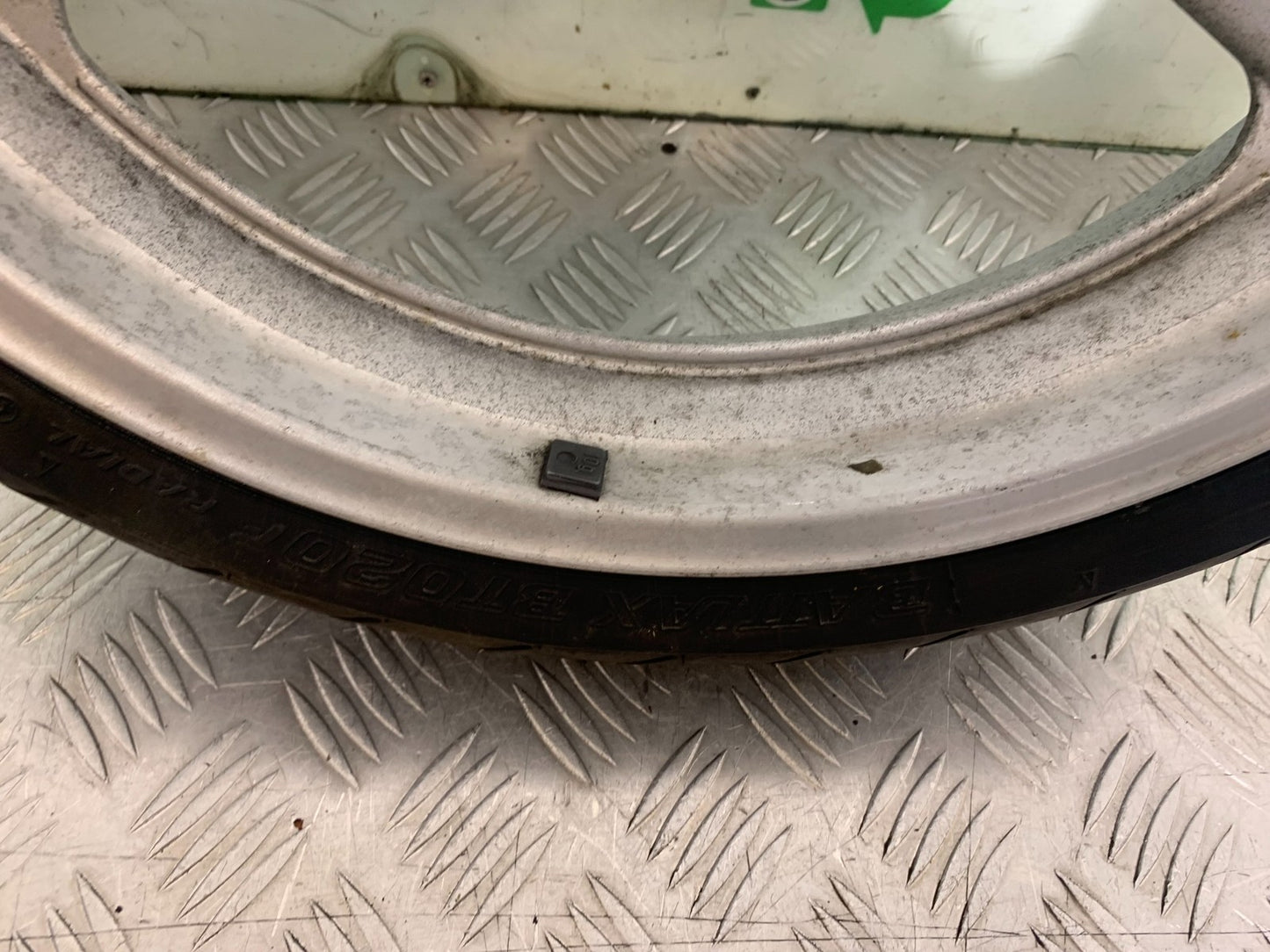 SUZUKI SV650 SV 650 mk1 FRONT WHEEL  YEAR 1999-2002 (CMB1208)