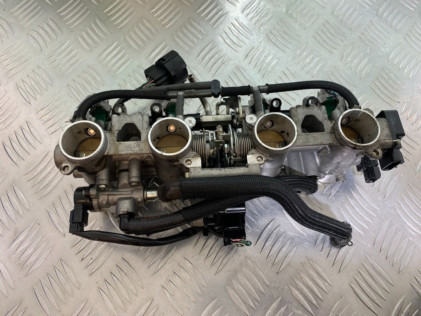SUZUKI GSX1250 GSX 1250 THROTTLE BODIES  YEAR 2013-2016  (CMB1013)