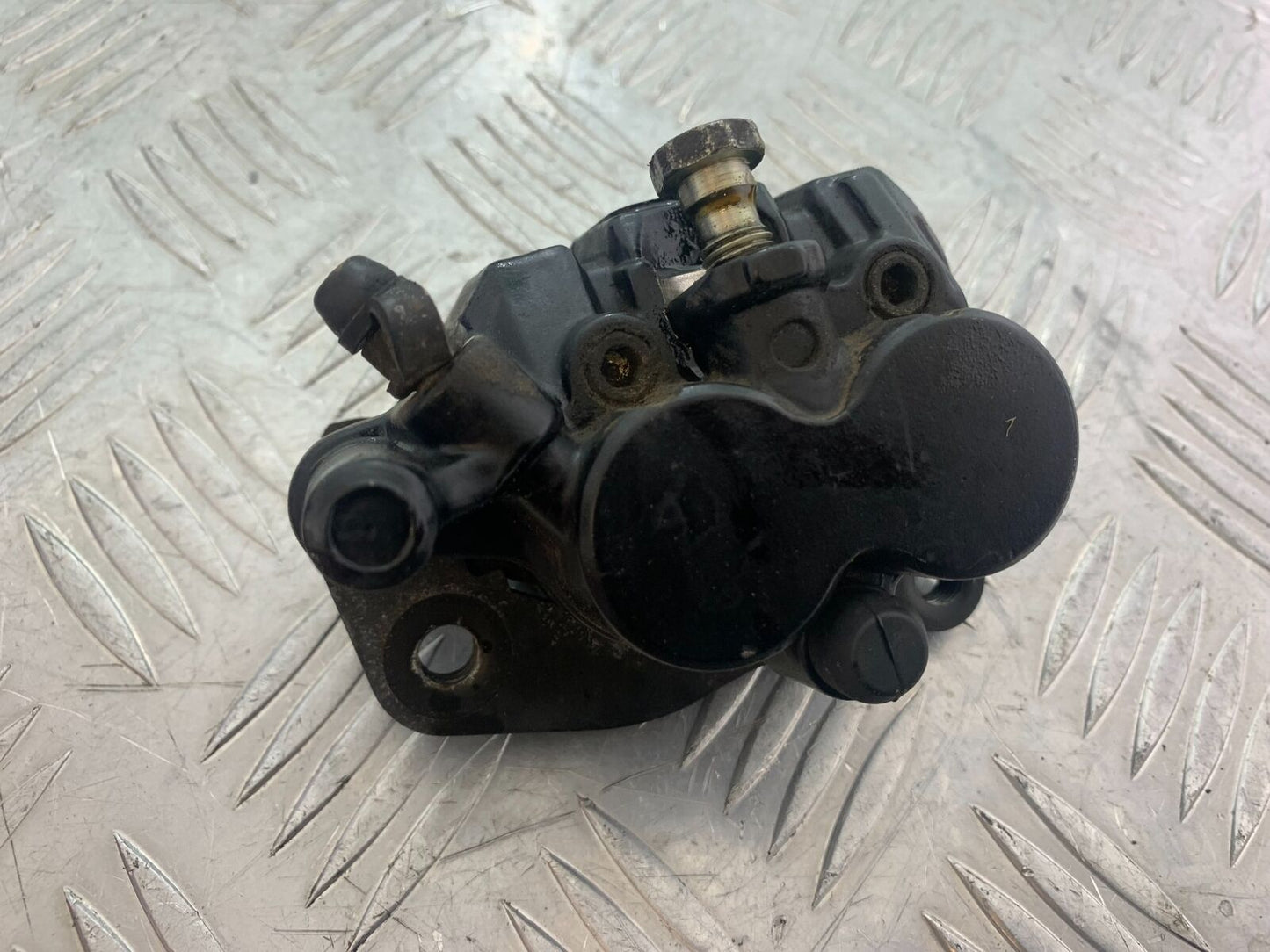 TRIUMPH 955i SPRINT ST REAR BRAKE CALIPER YEAR 1999-2004 (CMB1124)