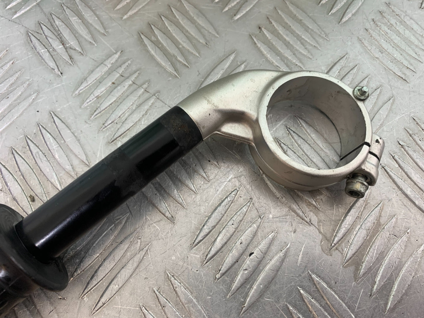 MV AGUSTA 800 F3 LEFT HANDLEBAR YEAR 2013-2016 (CMB1152)