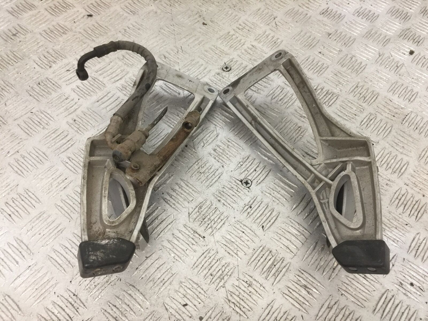 BMW K1200 RS K1200 RS REAR HANGERS  YEAR 2000 (STOCK 856)