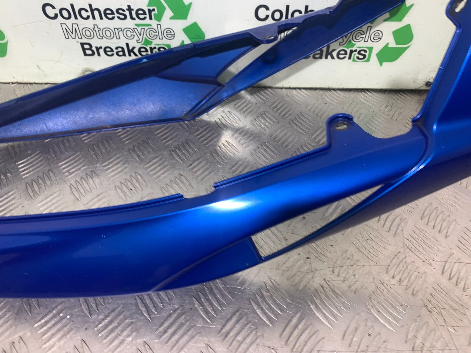 TRIUMPH 1050 SPRINT ST TAIL PIECE   YEAR 2004-2007 (CMB1197)