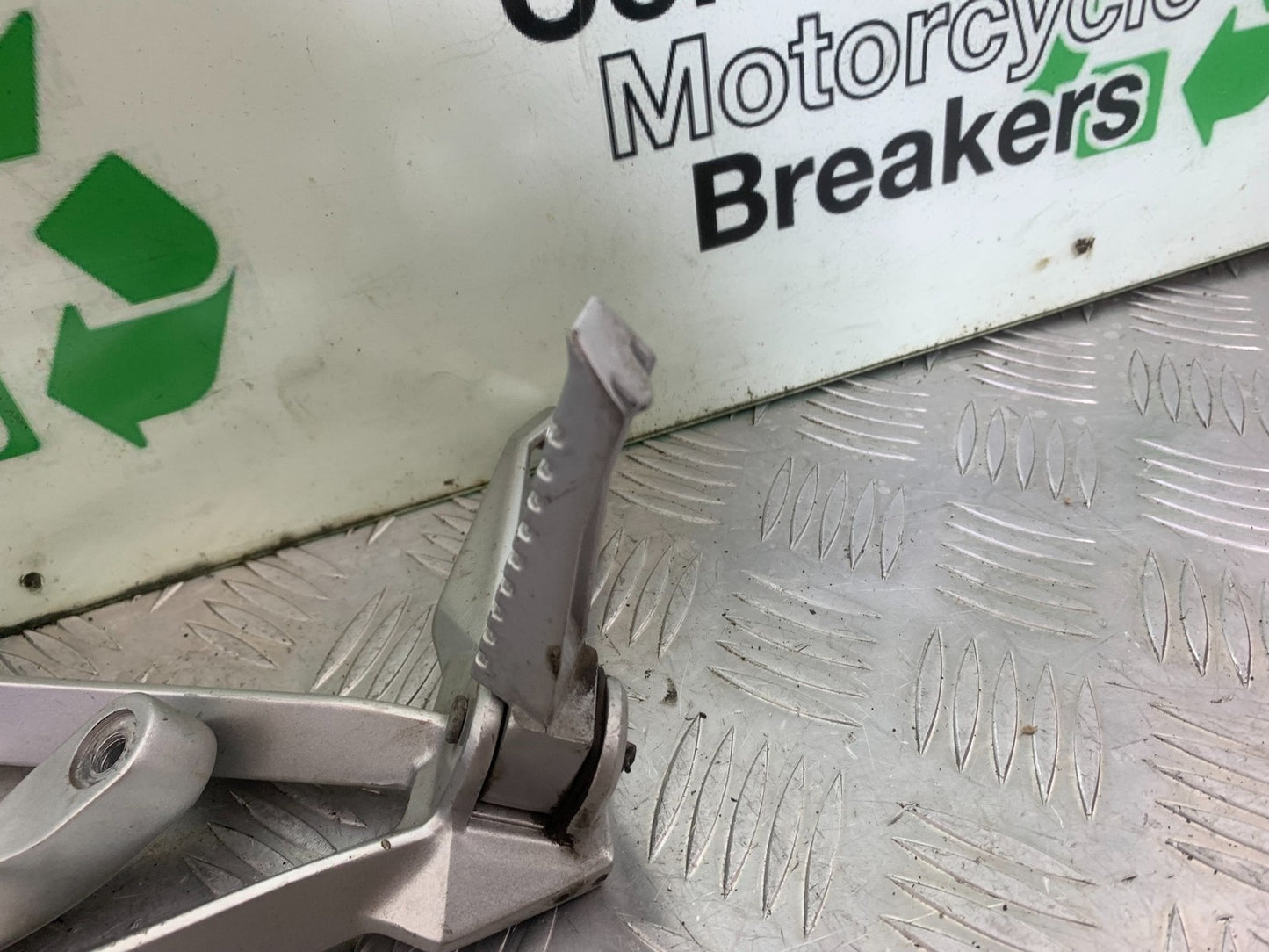 KYMCO CK1 125 REAR HANGERS AND PEGS YEAR 2014 - 2016 (CMB1181)