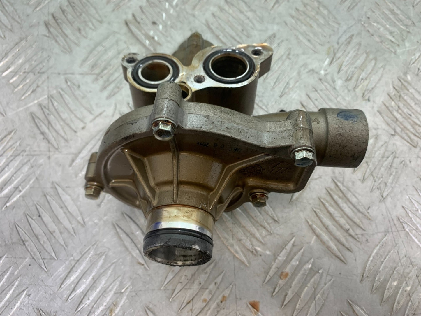 TRIUMPH 675 STREET TRIPLE OIL PUMP  2013-2016 (CMB1186)