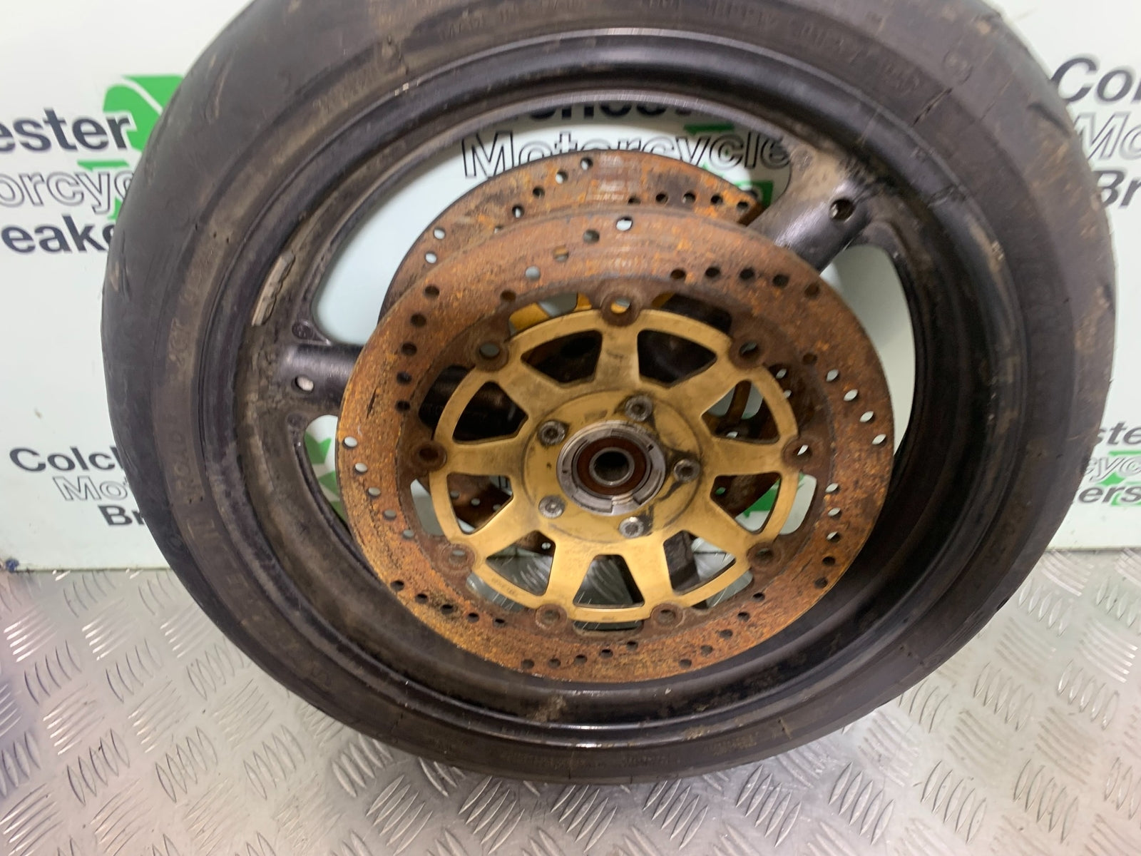 SUZUKI GSF1200  GSF 1200 BANDIT FRONT WHEEL   YEAR 1997-2000 (CMB1149)