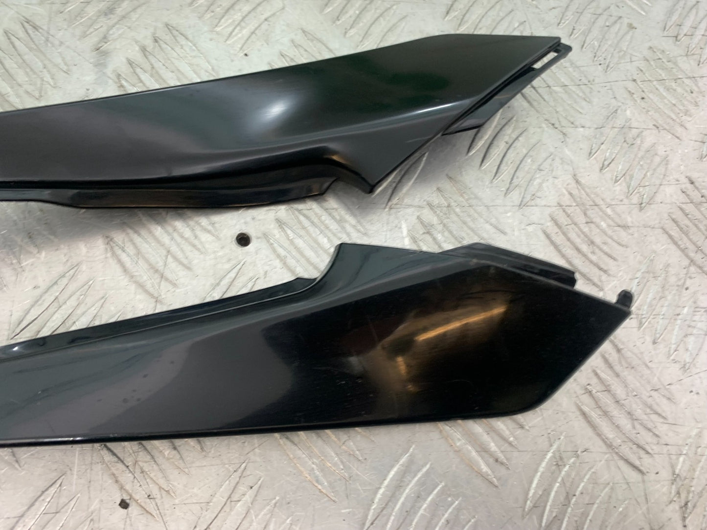 HONDA CBR1000 rr FIREBLADE LEFT & RIGHT SIDE INFILLS 2012-2016 (CMB1280)