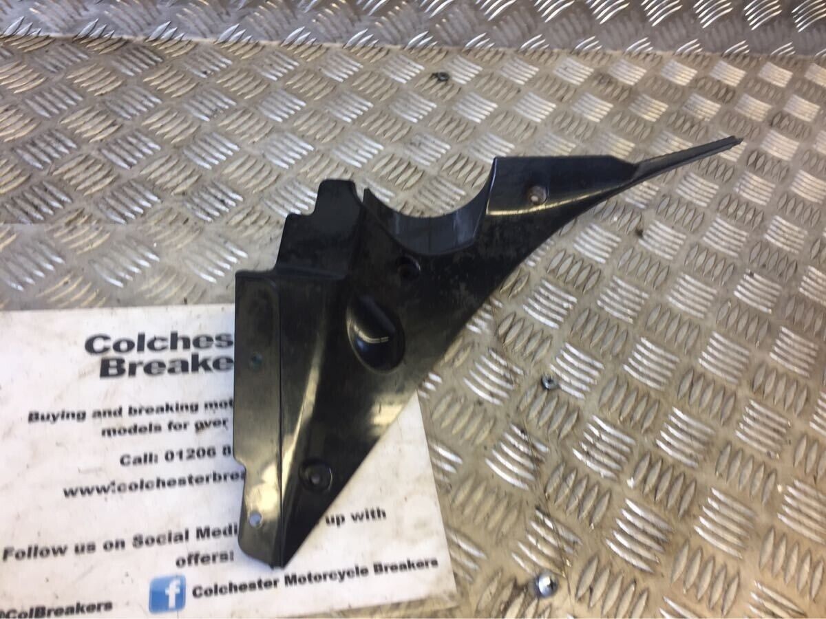YAMAHA FJR1300 FJR 1300 RIGHT INNER INFILL PANEL  YEAR 2009