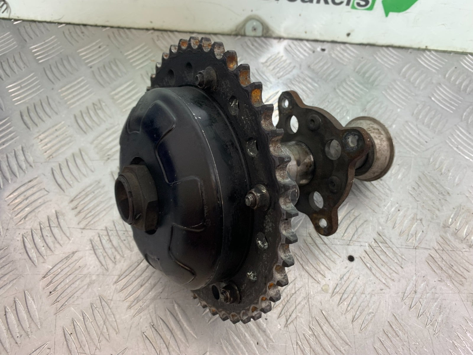 TRIUMPH 955i SPRINT ST REAR HUB DISC AND SPINDLE   YEAR 1999-04 (CMB1230)