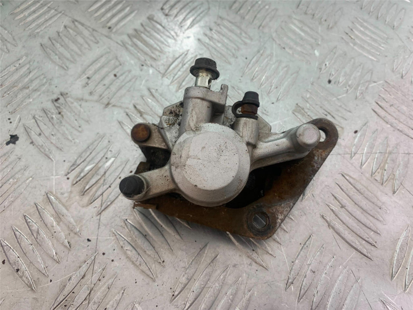 YAMAHA YBR125 YBR 125 FRONT BRAKE CALIPER  YEAR 2010-2017 (CMB1163)