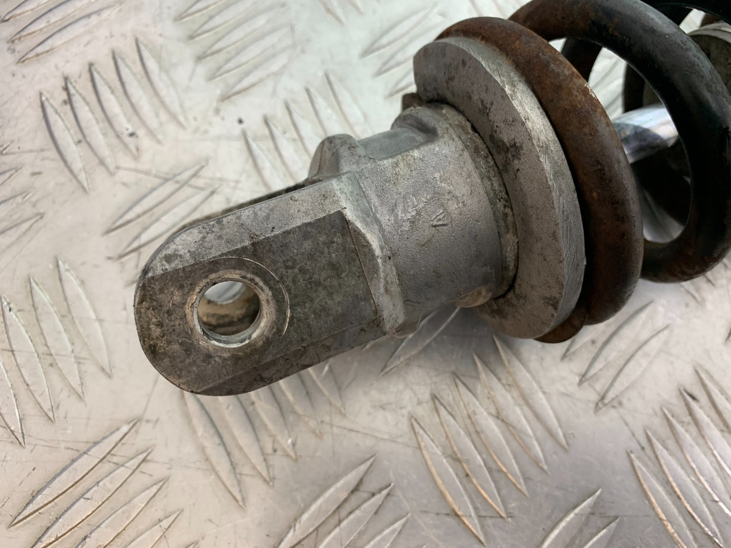 KAWASAKI ZZR1100 D REAR SHOCK   YEAR 1993-2001 (CMB1189)