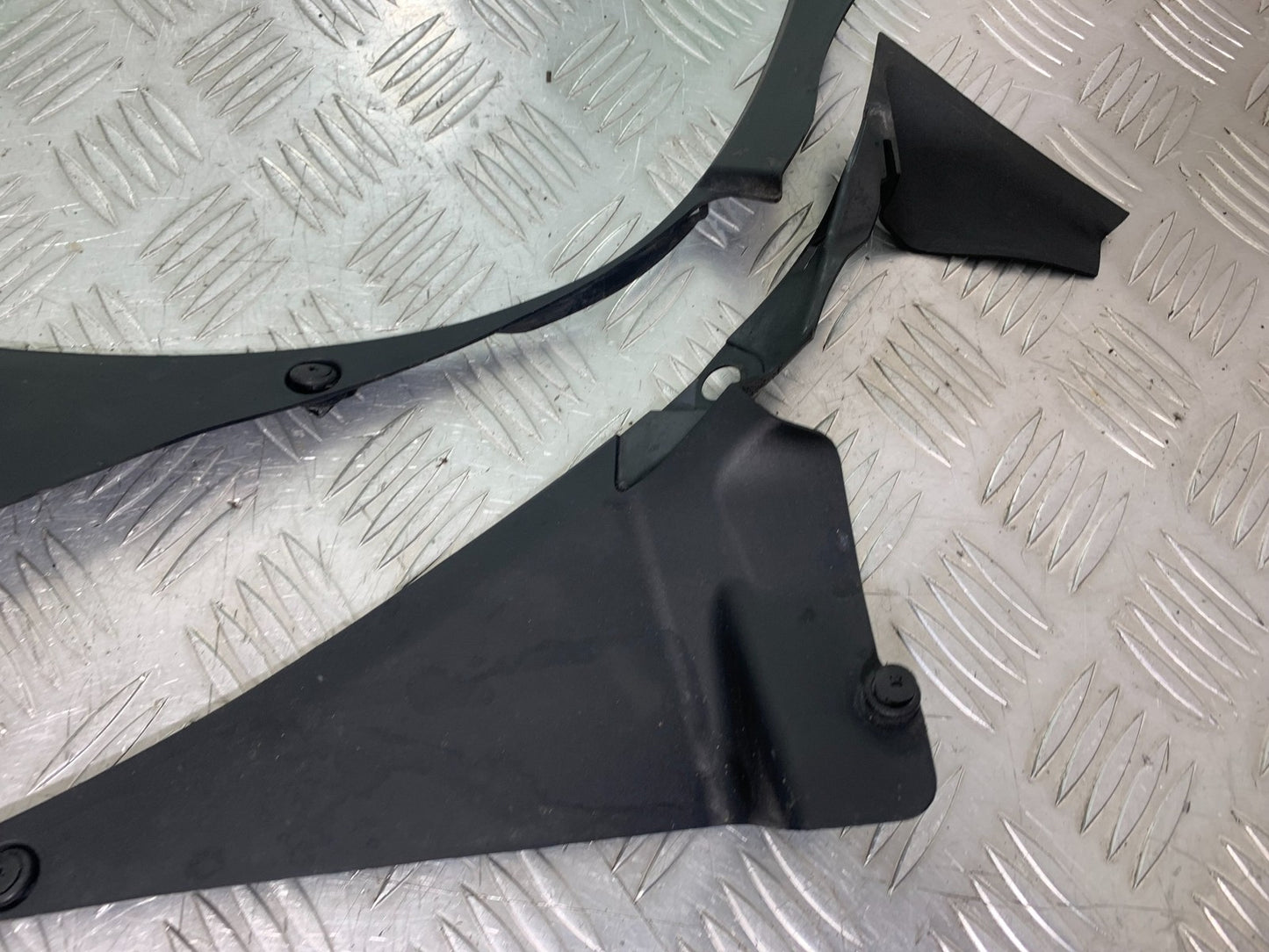 HONDA CBR1000 rr FIREBLADE INNER INFILLS   2012-2016 (CMB1280)