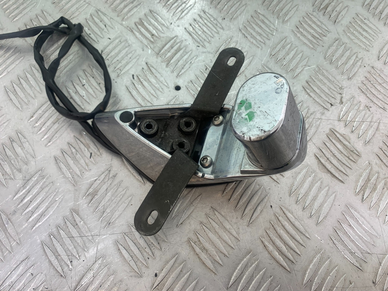 HONDA VTX1300 S-6 NUMBER PLATE LIGHT  YEAR 2004-09 (CMB1159)