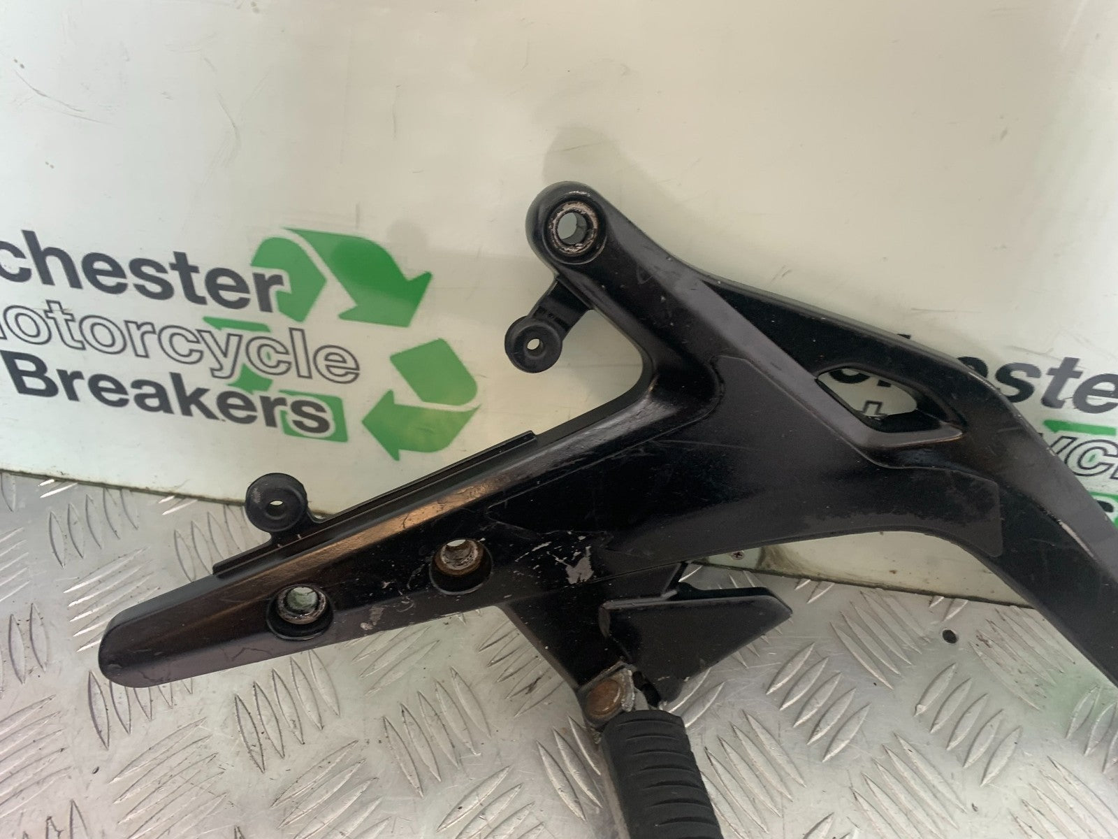 KAWASAKI ER6 N LEFT HANGER YEAR 2012-2017 (CMB1324)