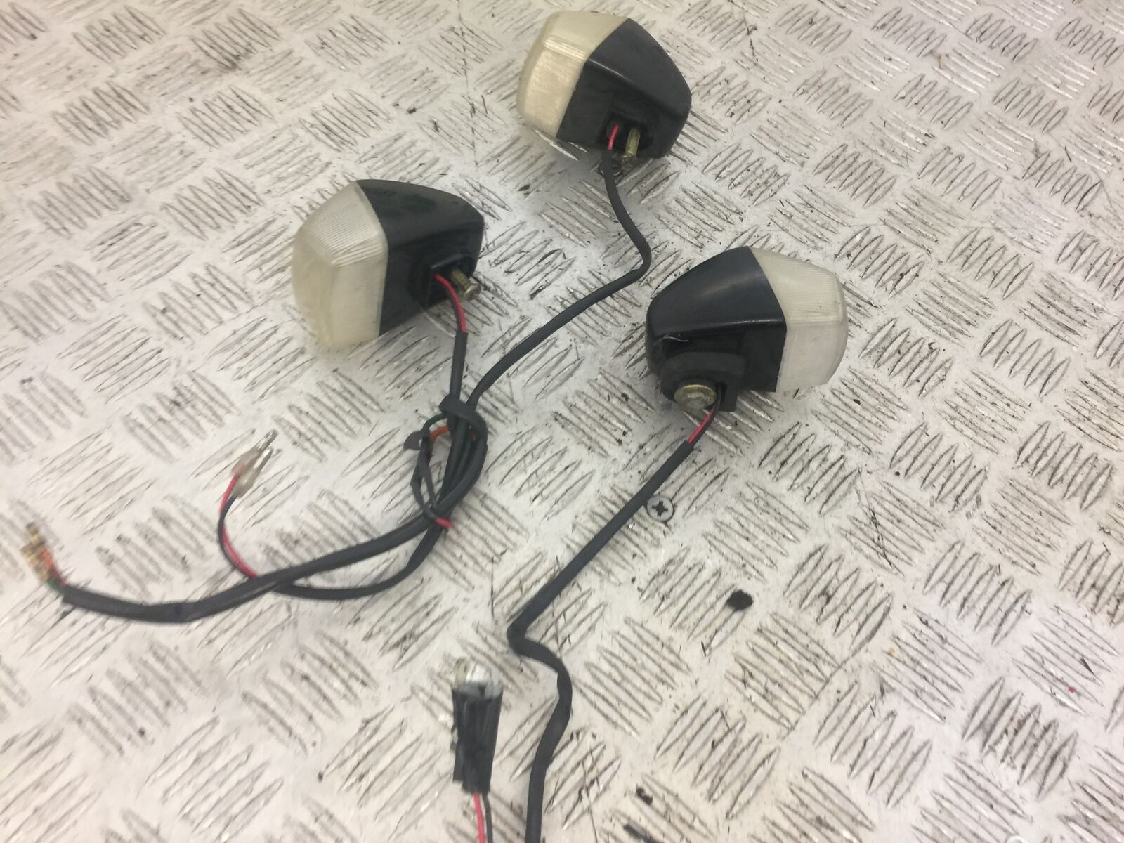 HONDA HONDA CBR400 RR 3X LED INDICATORS  YEAR 1990-95(STOCK 624)
