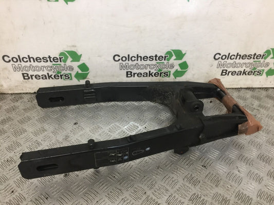 KAWASAKI Z800 Z 800 SWINGARM   YEAR 2015  (STOCK 874)