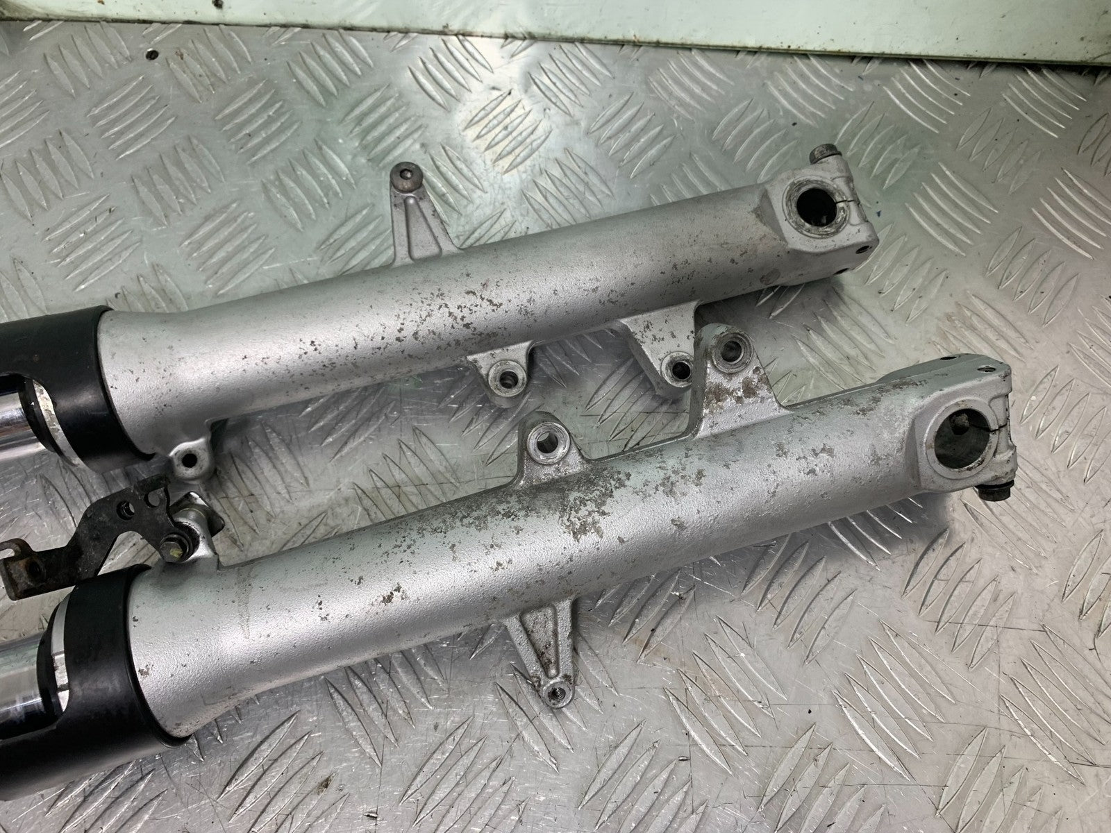 HONDA NT 700 V DEAUVILLE FORKS (BENT)  YEAR 2006-2010 (CMB1298)