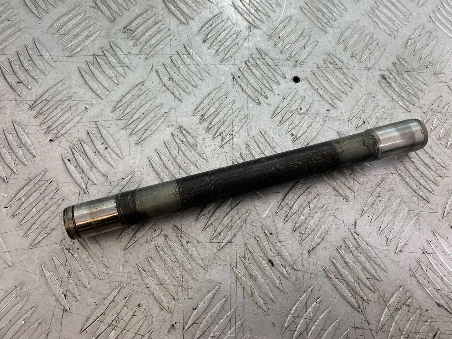 BMW F800 GT SWINGARM SPINDLE  YEAR 2013-2017 (CMB1248)