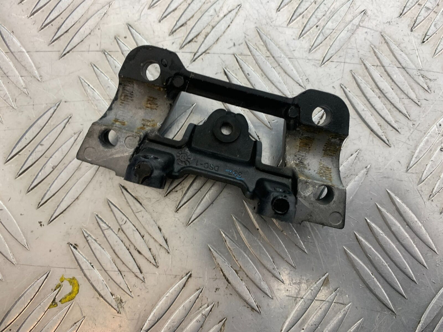 KAWASAKI Z650 ER650 KNFAN TOP YOKE CLAMP YEAR 2022-2024 (CMB1112)