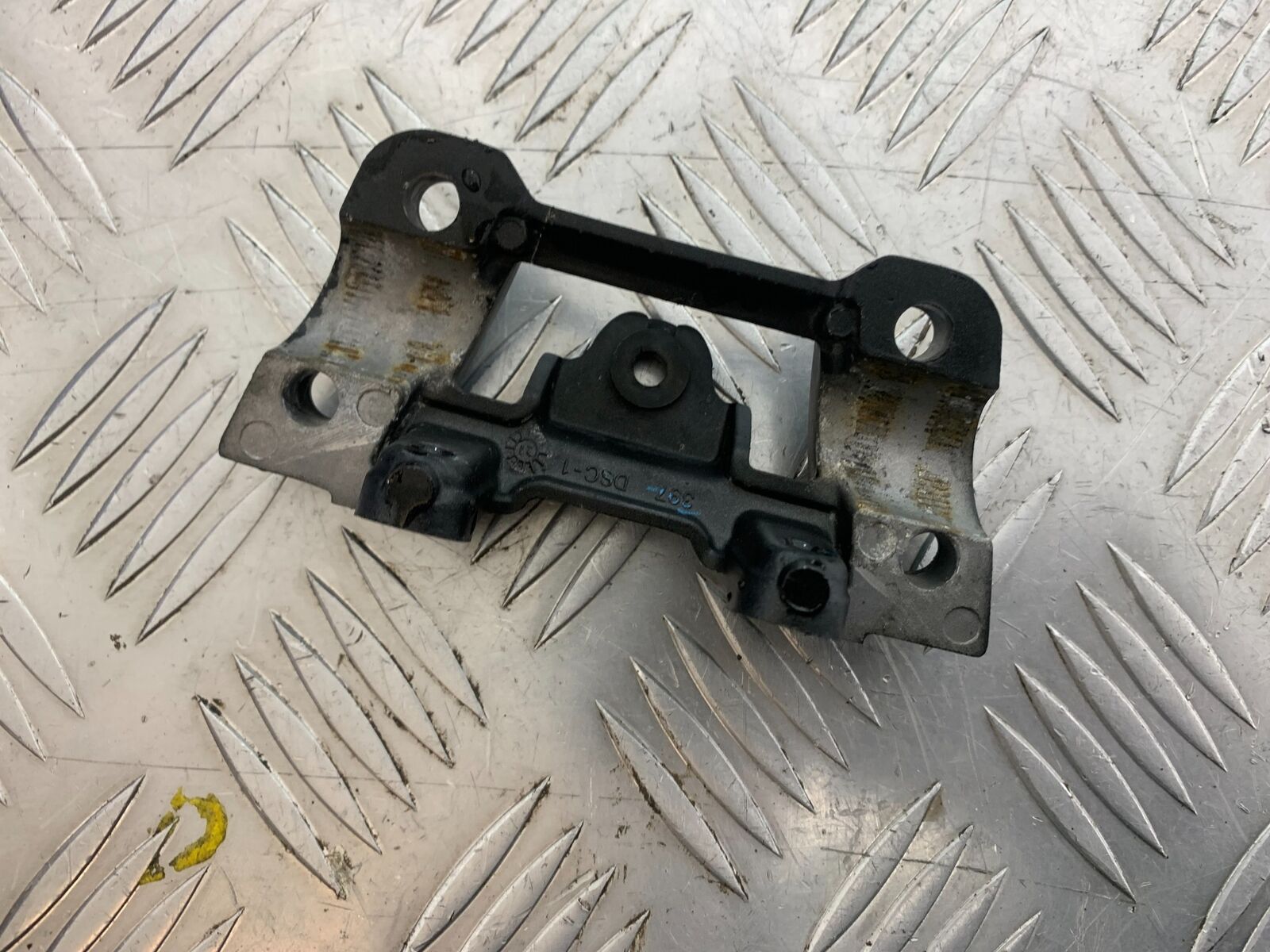 KAWASAKI Z650 ER650 KNFAN TOP YOKE CLAMP YEAR 2022-2024 (CMB1112)